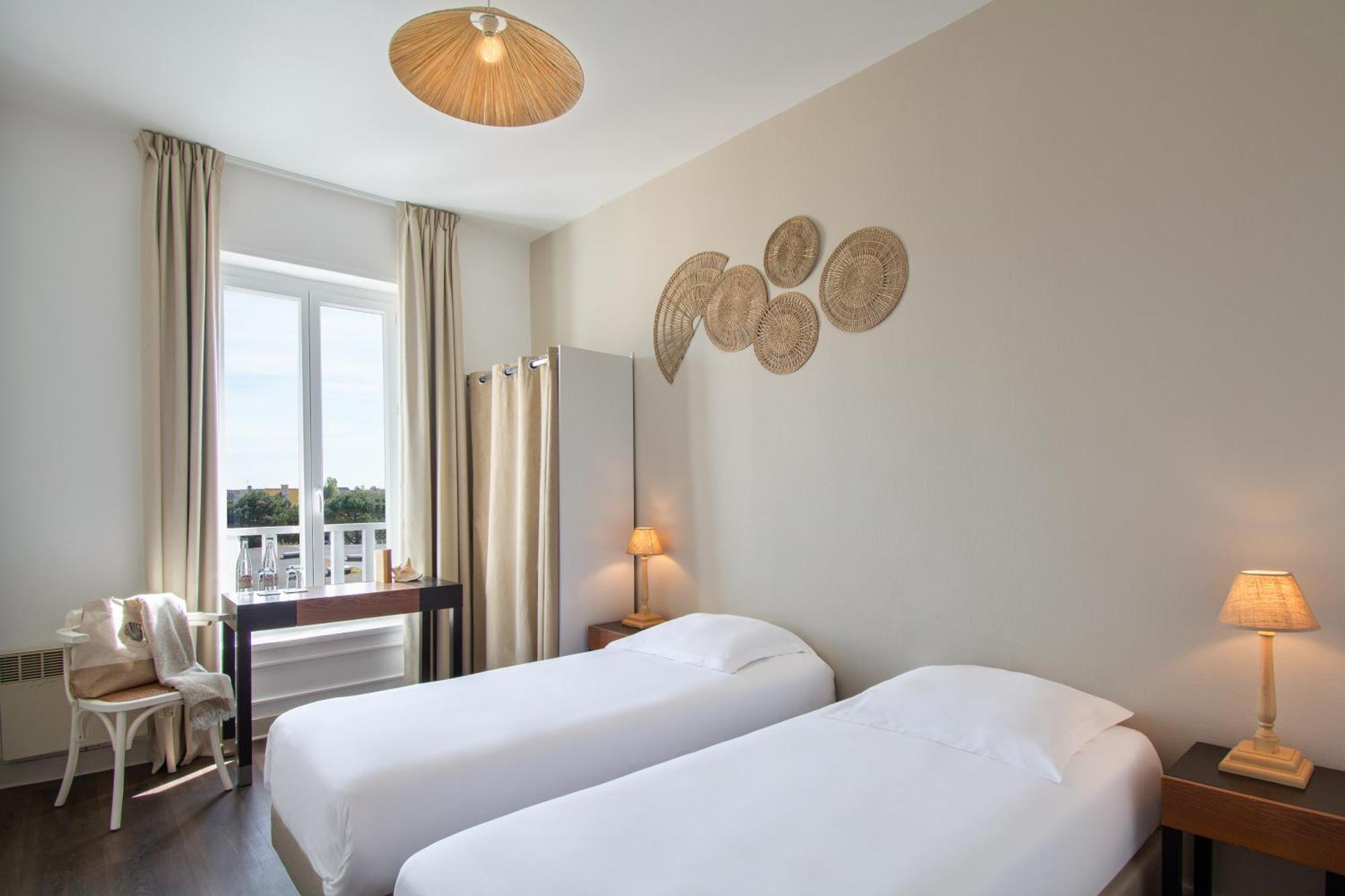 Hotel De La Plage Courseulles-sur-Mer Eksteriør billede